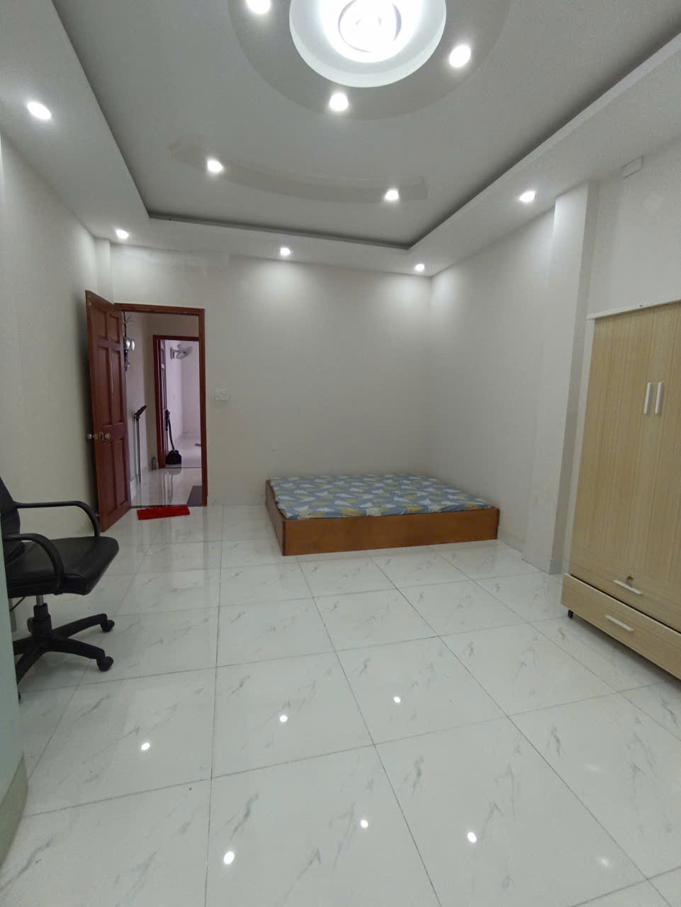 PHÒNG FULL NỘI THẤT  QUẬN 12  GIỜ GIẤC TỰ DO CHỈ 3,2 TRIỆU/ THÁNG - Ảnh 1